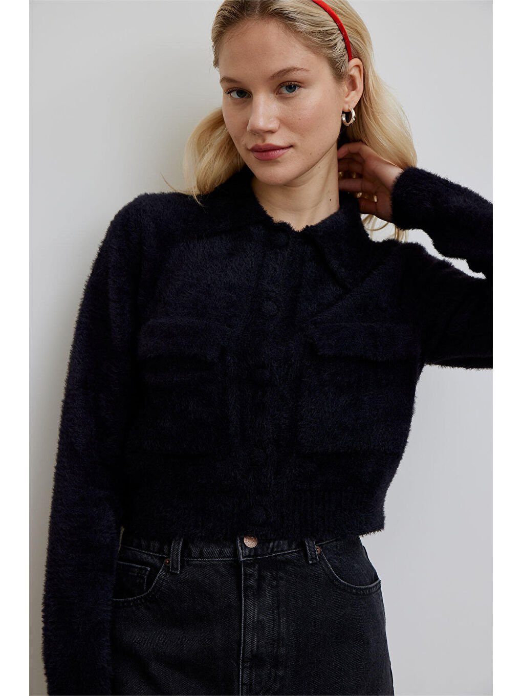 Arya Yumuşak Crop Hırka Siyah-2