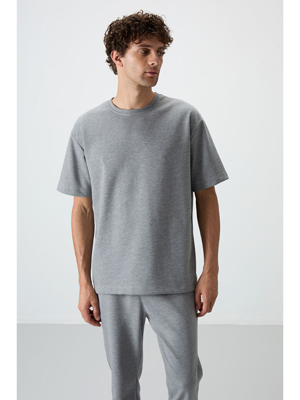 Gri Melanj Pamuklu Kalın Yumuşak Dokulu  Fit Basic Erkek Eşofman Takım - 85251-1