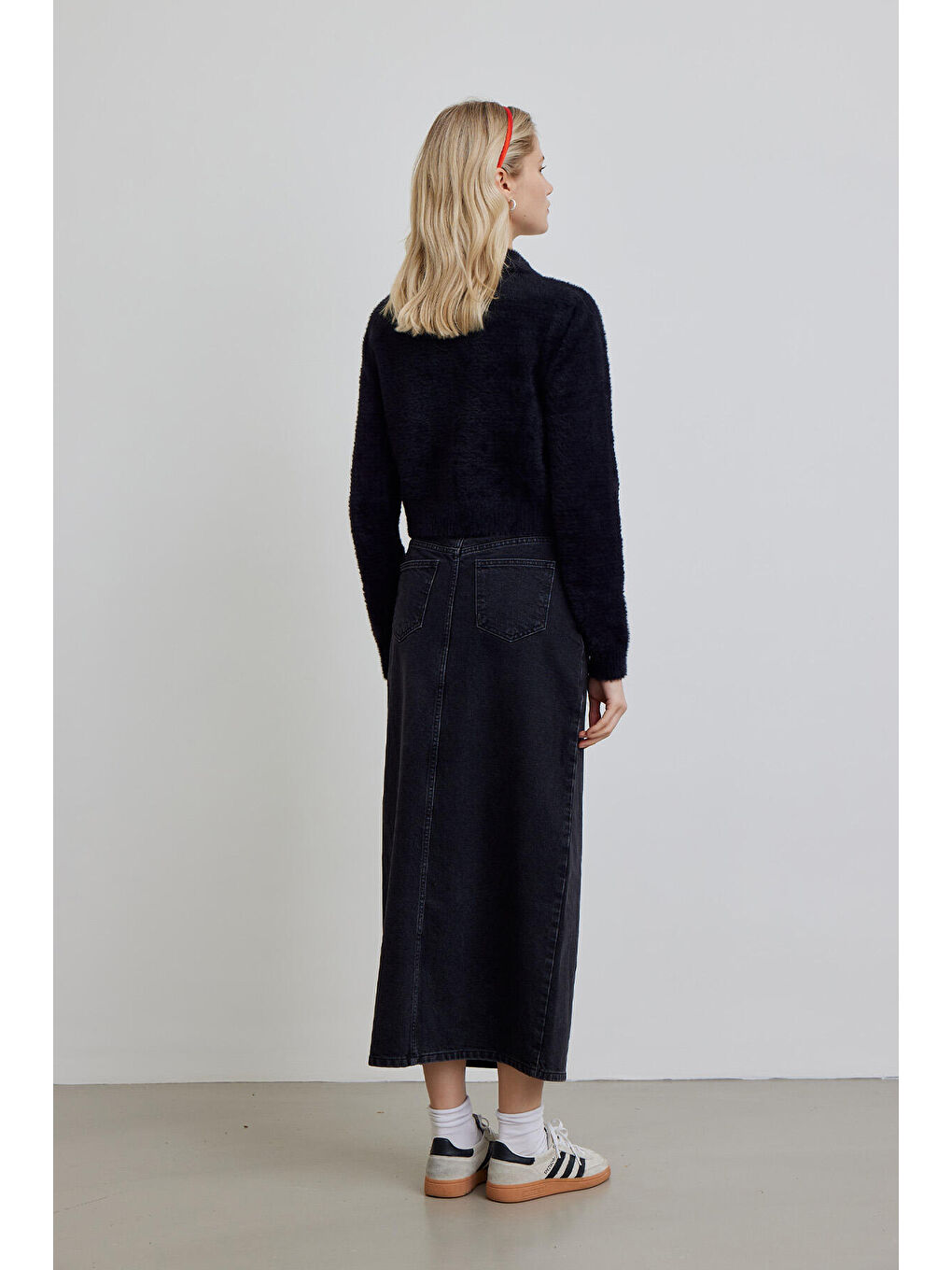 Arya Yumuşak Crop Hırka Siyah-7