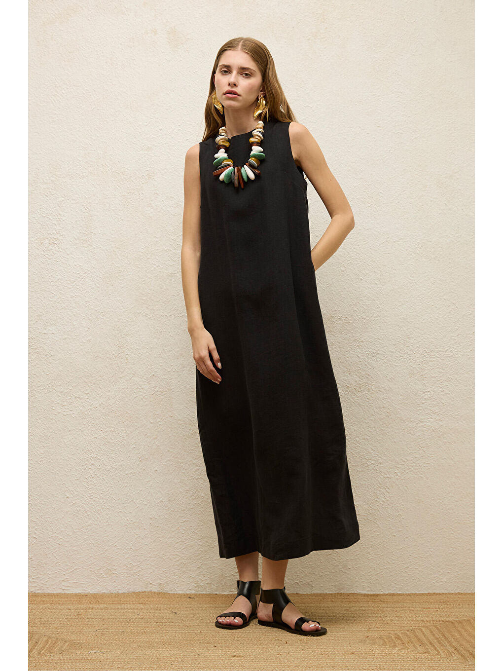 Kolsuz Keten Rahat Elbise Siyah-6