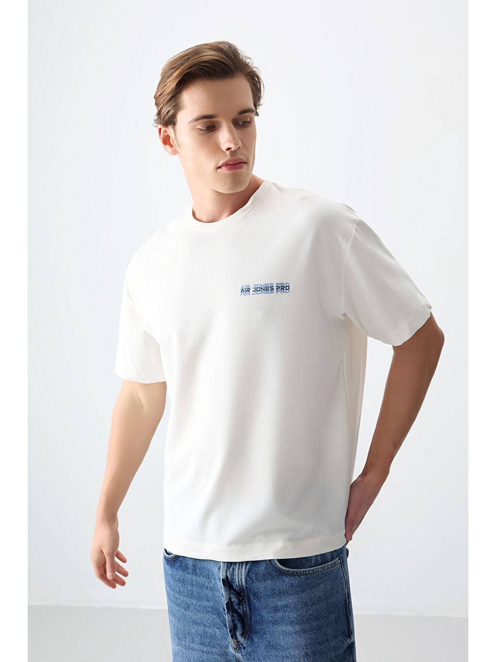 Ekru Pamuklu Kalın Yumuşak Dokulu Oversize Fit Baskılı Erkek Tişört - 88375-3