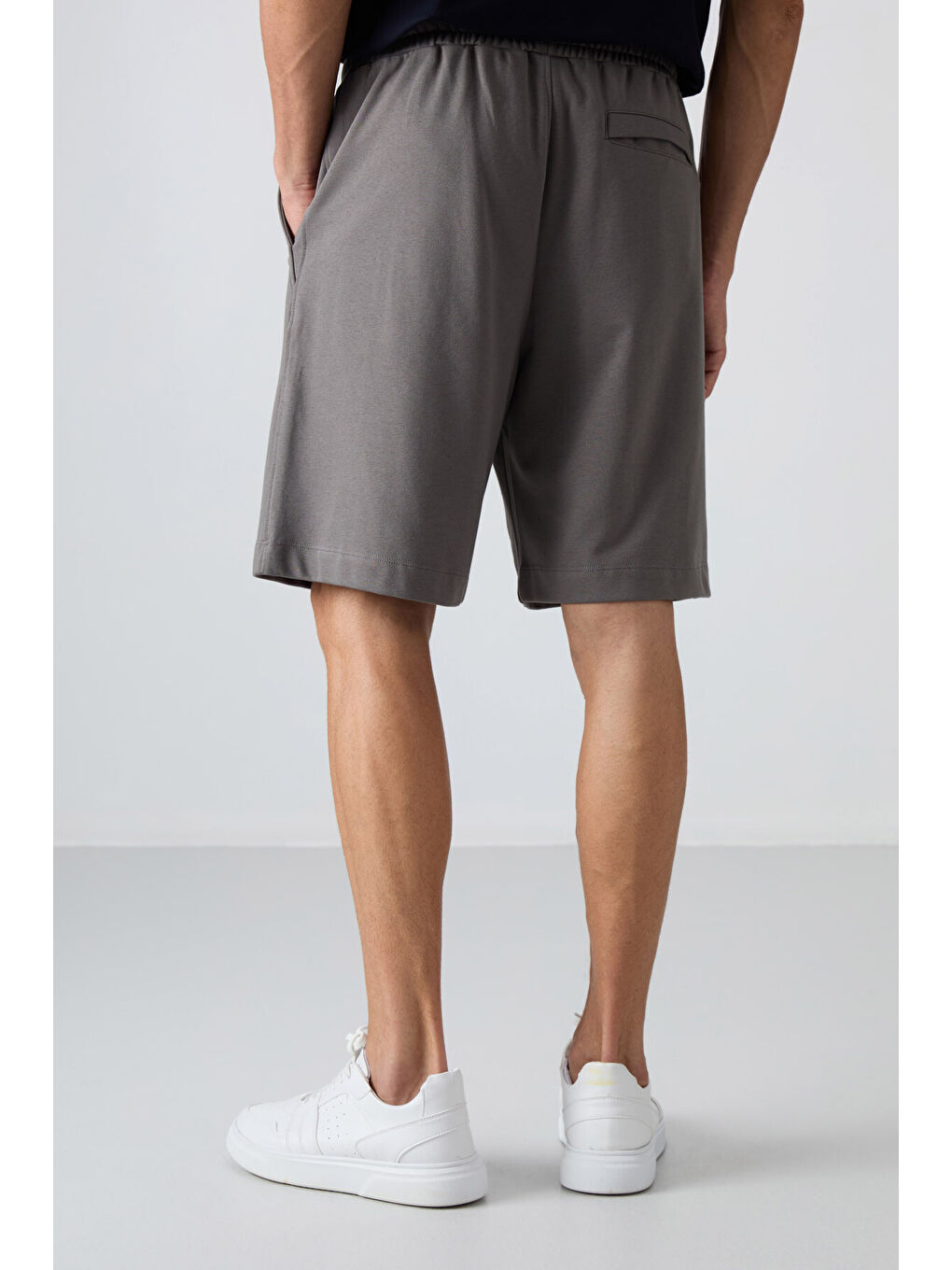 Koyu Gri Pamuklu Kalın Yumuşak Dokulu Comfort Fit Basic Erkek Şort - 81261-4