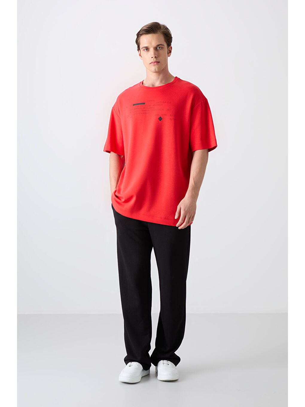 Kırmızı Fiesta Pamuklu Kalın Yumuşak Dokulu Oversize Fit Baskılı Erkek Tişört - 88326-1