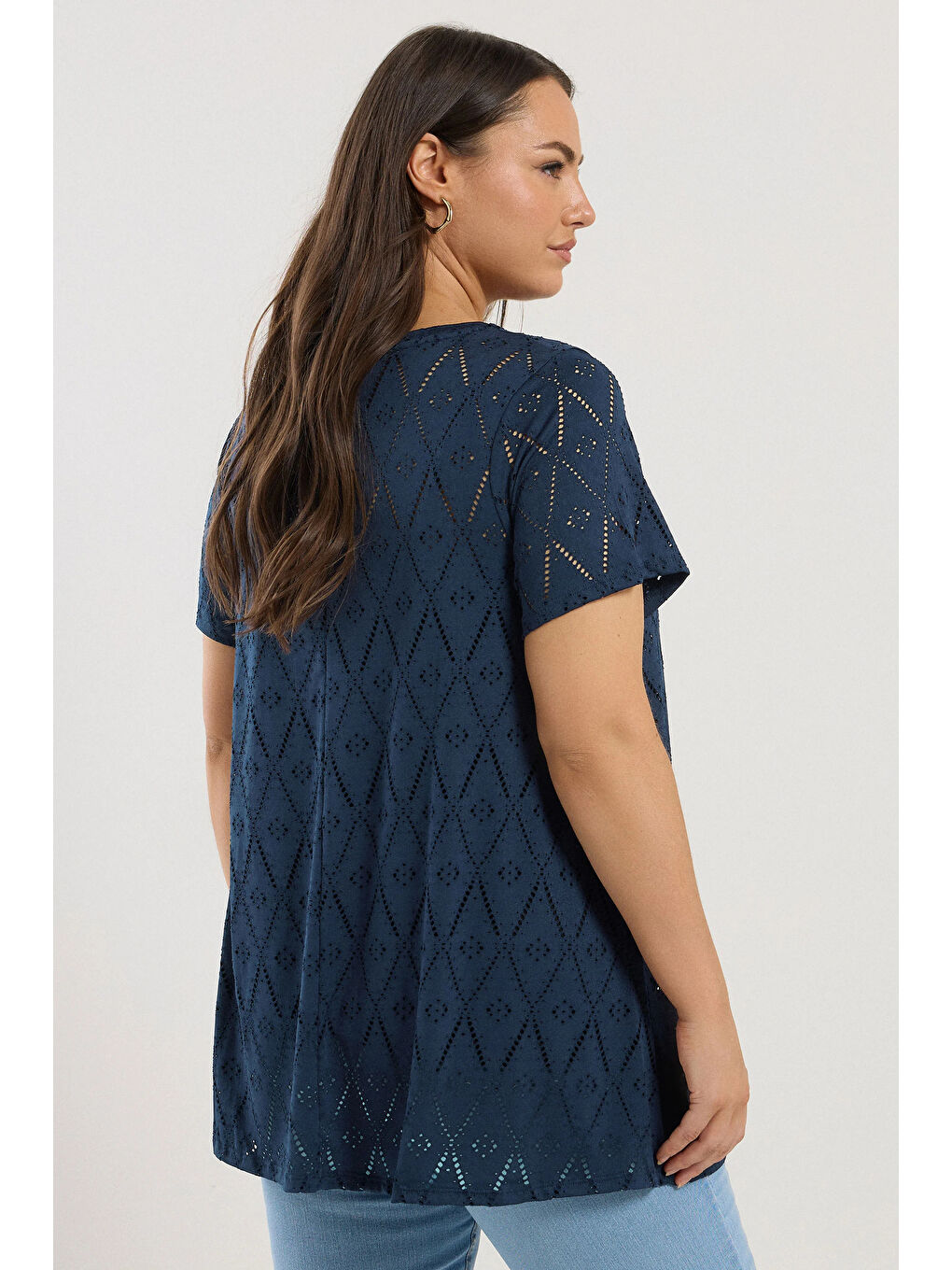 Lacivert Büyük Beden V Yaka Kısa Kollu Dantel Detaylı Astarsız Bluz 303263-5