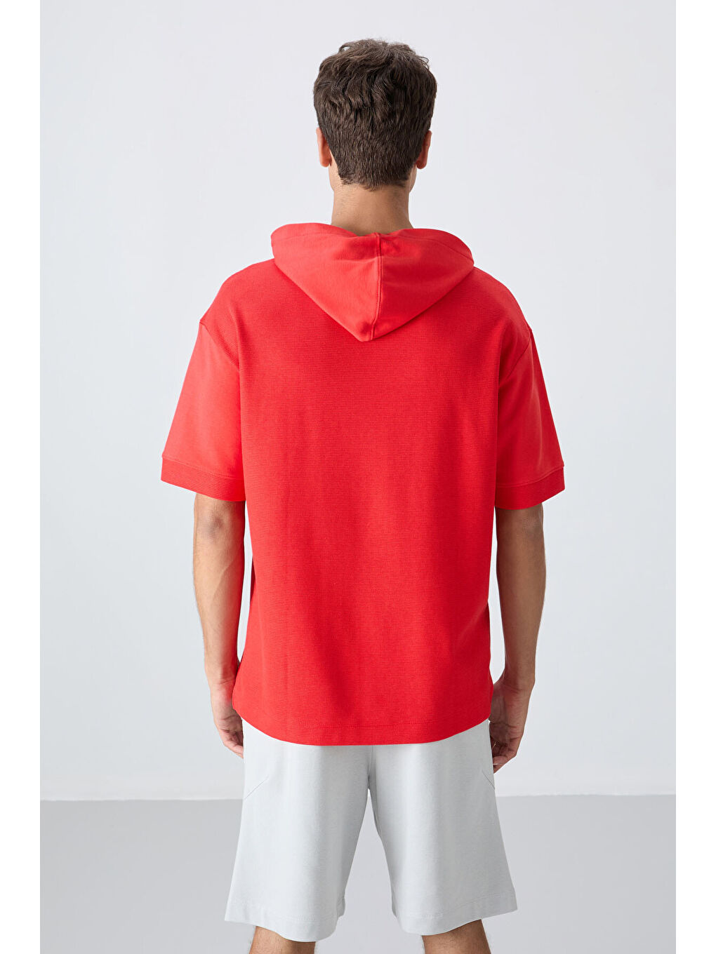 Kırmızı Pamuklu Kalın Yüzeyi Dokulu Oversize Fit Basic Erkek Tişört - 88335-4