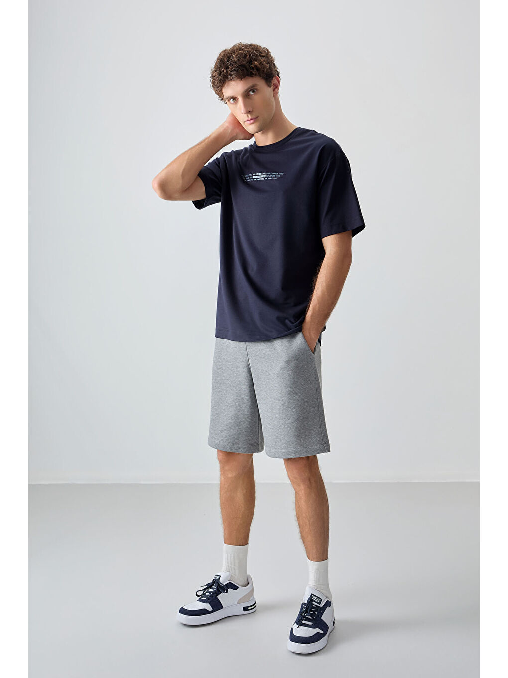 Lacivert Pamuklu Kalın Yumuşak Dokulu Oversize Fit Baskılı Erkek Tişört - 88374-1