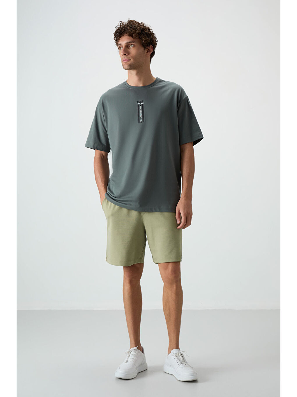 Haki %100 Pamuk Kalın Yumuşak Dokulu  Fit Baskılı Erkek Tişört - 88360-1