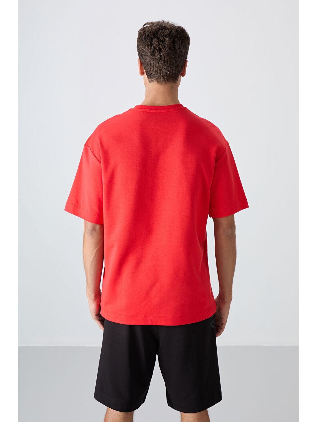 Kırmızı Pamuklu Kalın Yumuşak Dokulu Oversize Fit Baskılı Erkek Tişört - 88324-4