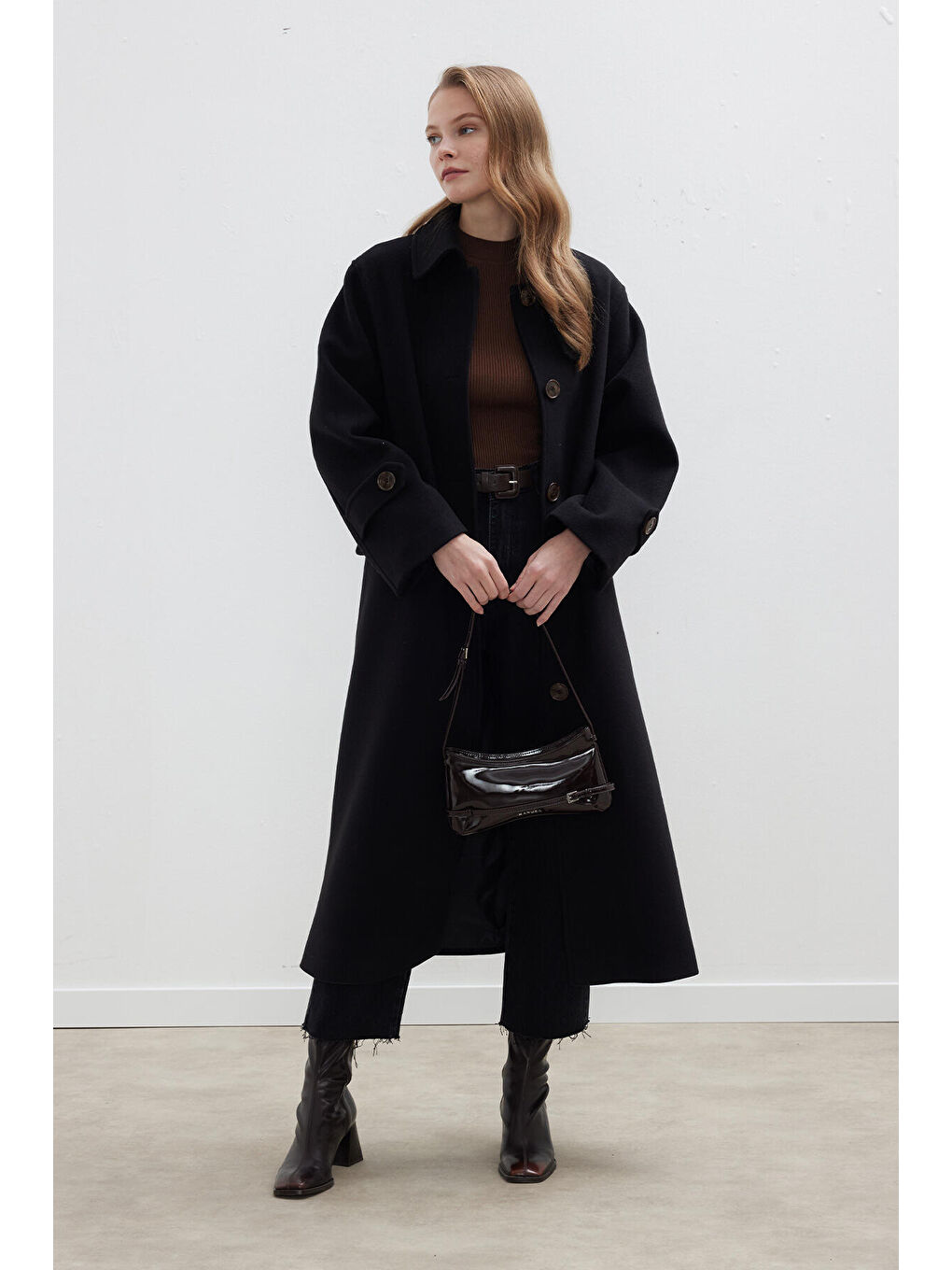 Nora Kaşe Kaban Siyah-1