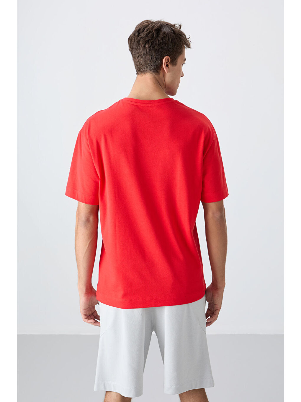 Kırmızı Fiesta Pamuklu Kalın Yumuşak Dokulu Oversize Fit Baskılı Erkek Tişört - 88332-4