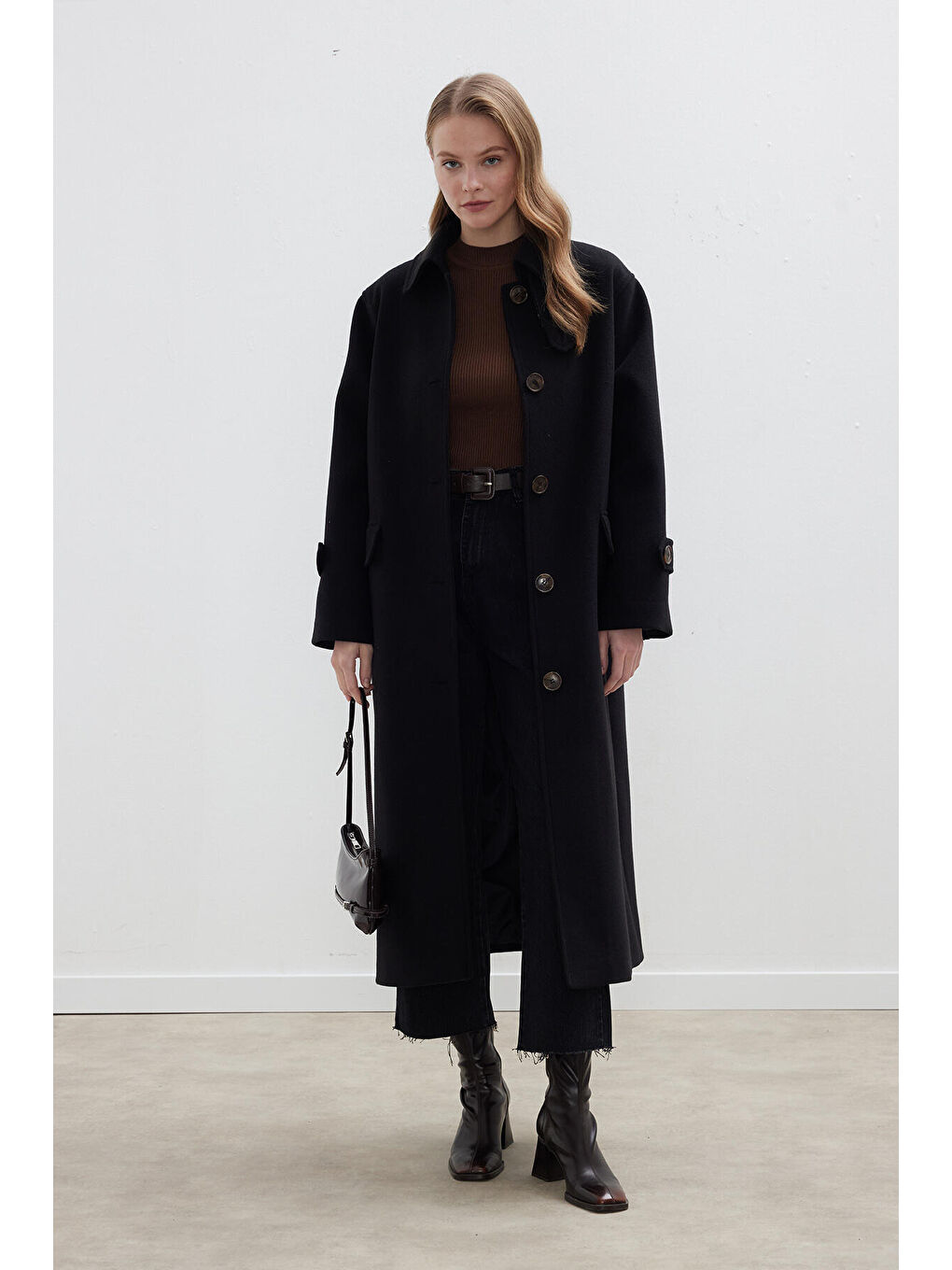 Nora Kaşe Kaban Siyah-3