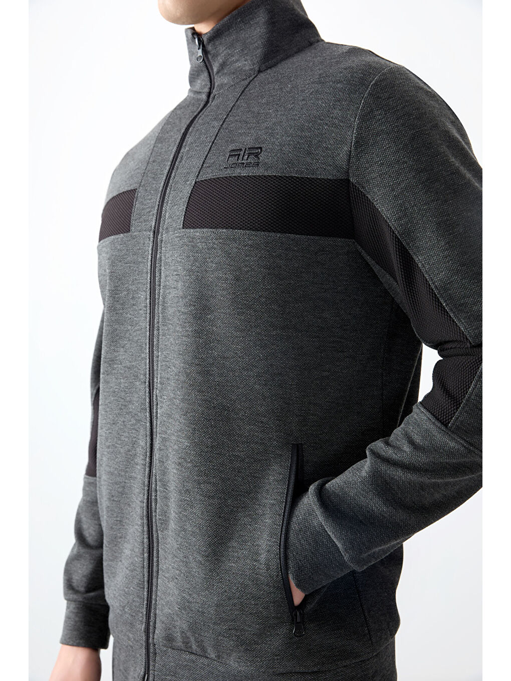 Antrasit Yüzeyi Dokulu Standart Fit Nakışlı Erkek Eşofman Takım - 85248-1