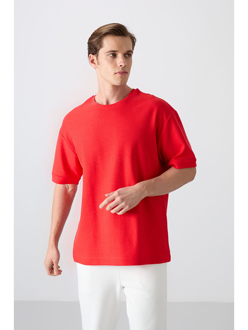 Kırmızı Fiesta Pamuklu Kalın Yüzeyi Dokulu Oversize Fit Basic Erkek Tişört - 88339-3
