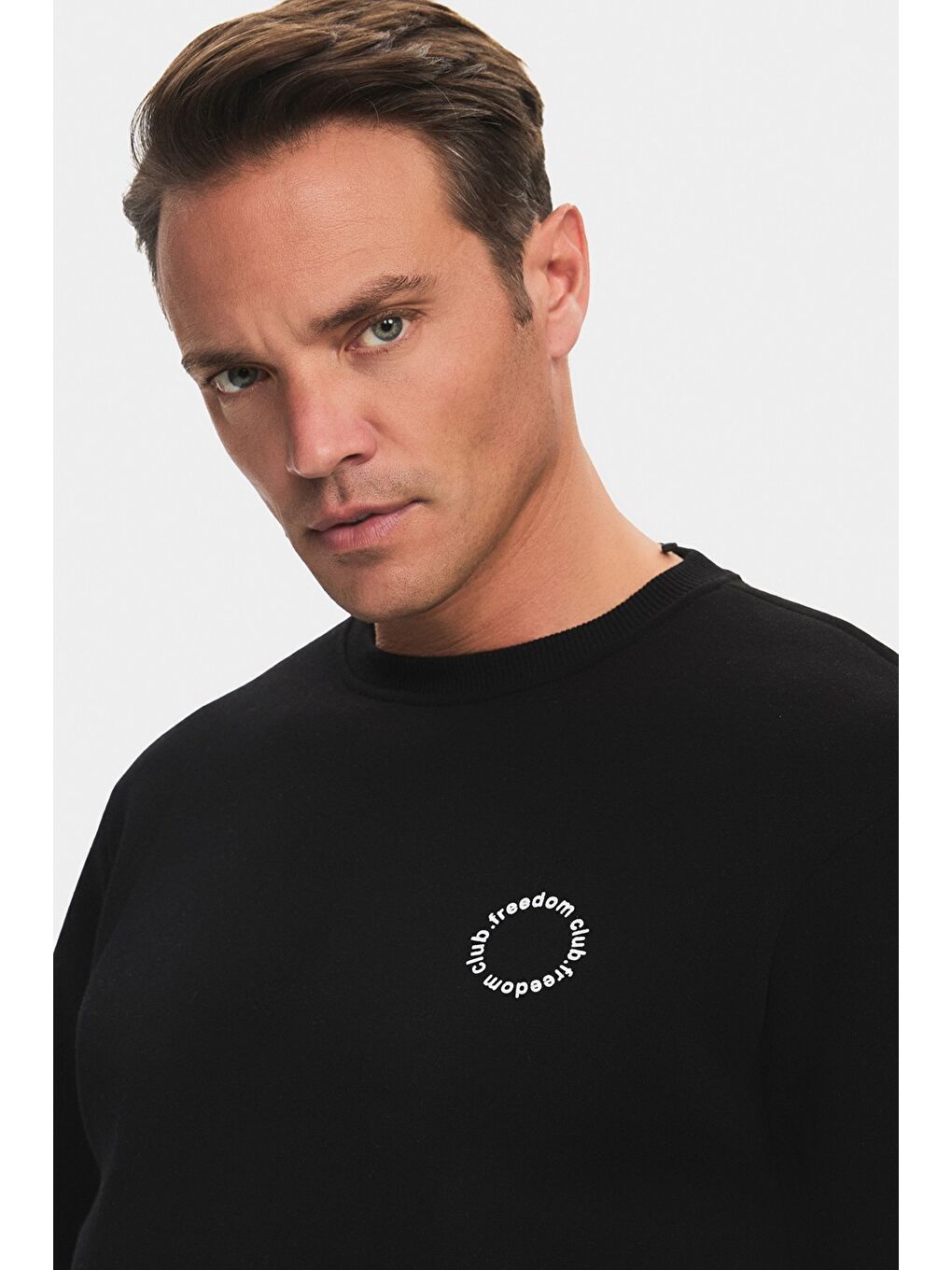 Siyah Bisiklet Yaka Uzun Kollu Baskılı Erkek Sweatshirt-1