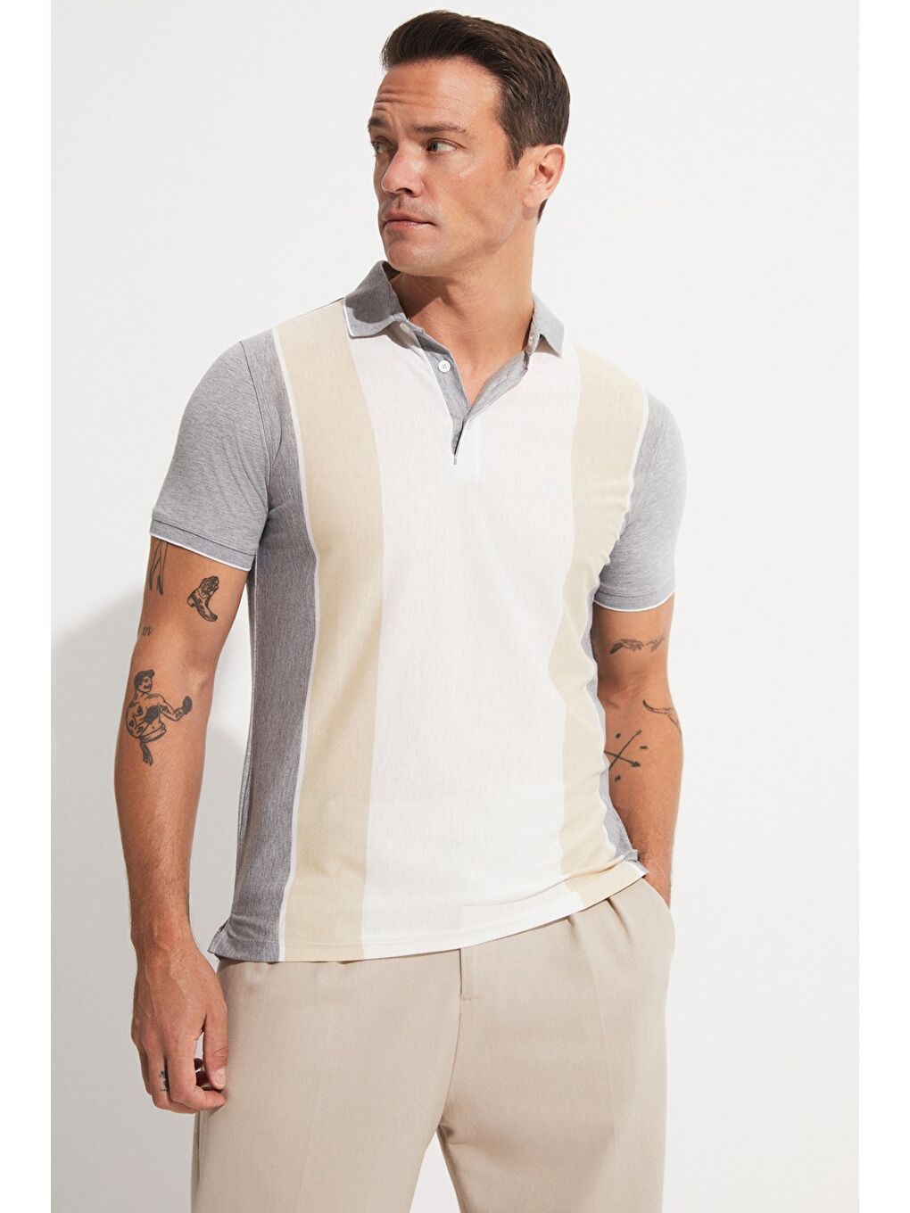 Gri Polo Yaka Kısa Kollu Erkek Tişört-1