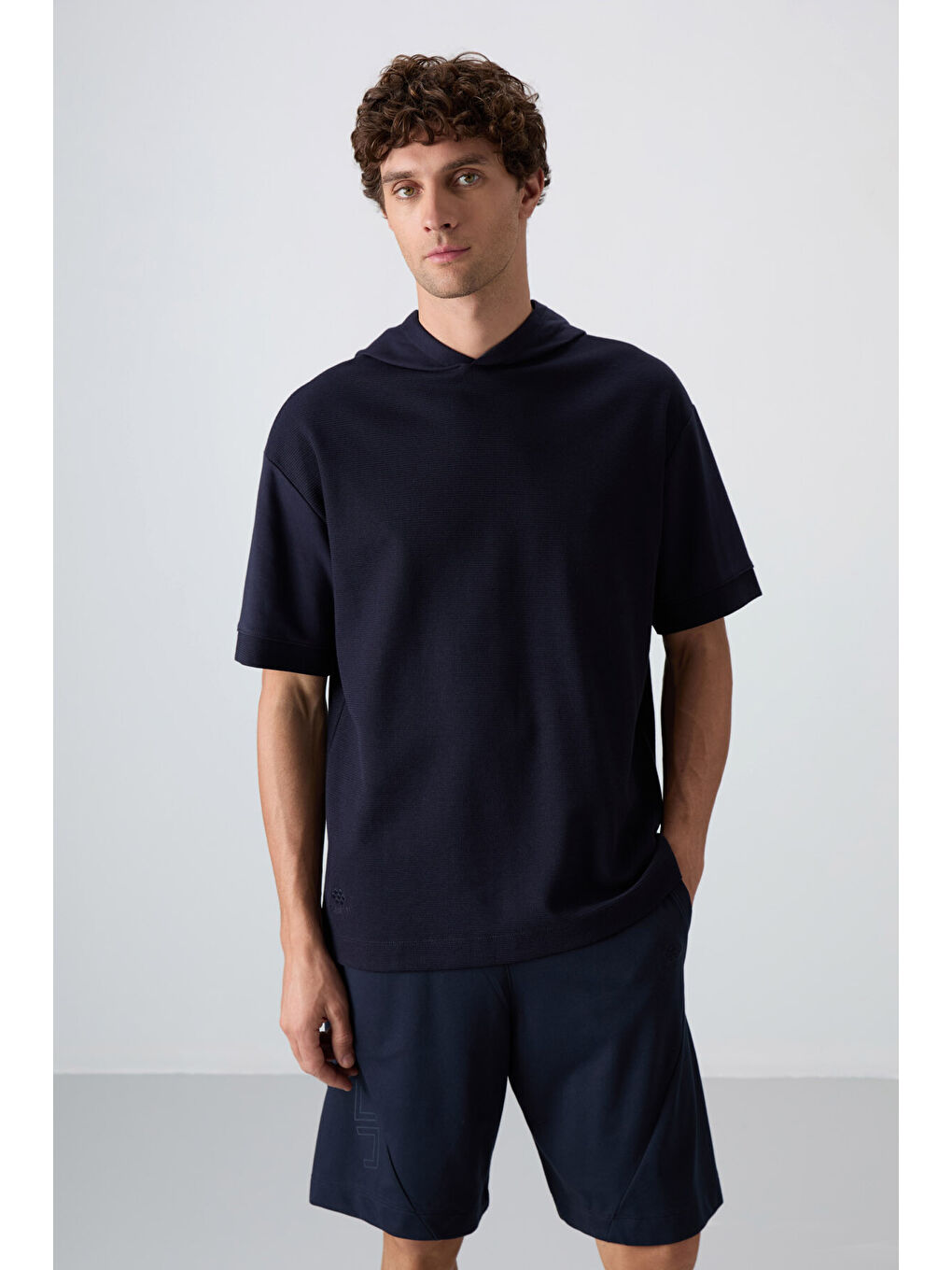 Lacivert Pamuklu Kalın Yüzeyi Dokulu Oversize Fit Basic Erkek Tişört - 88335