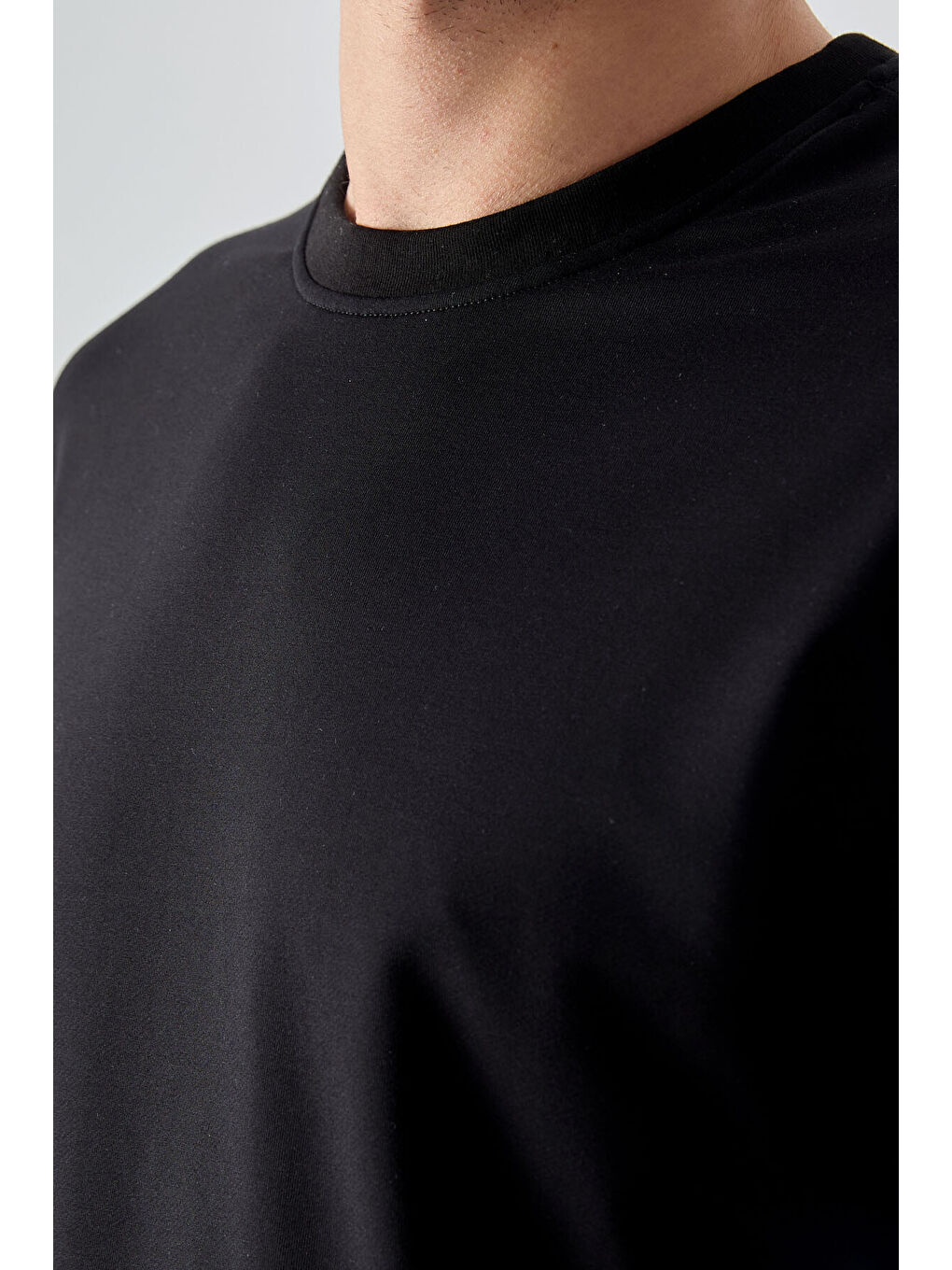 Siyah Pamuk Dokulu Standart Fit Basic Erkek Sweatshirt - 88363-2