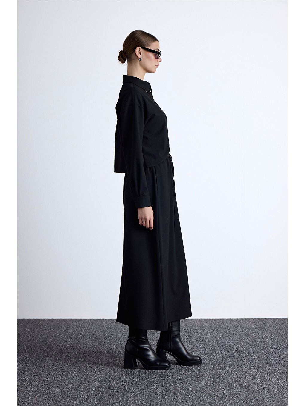 Bel Ayarlamalı Etek Siyah-4