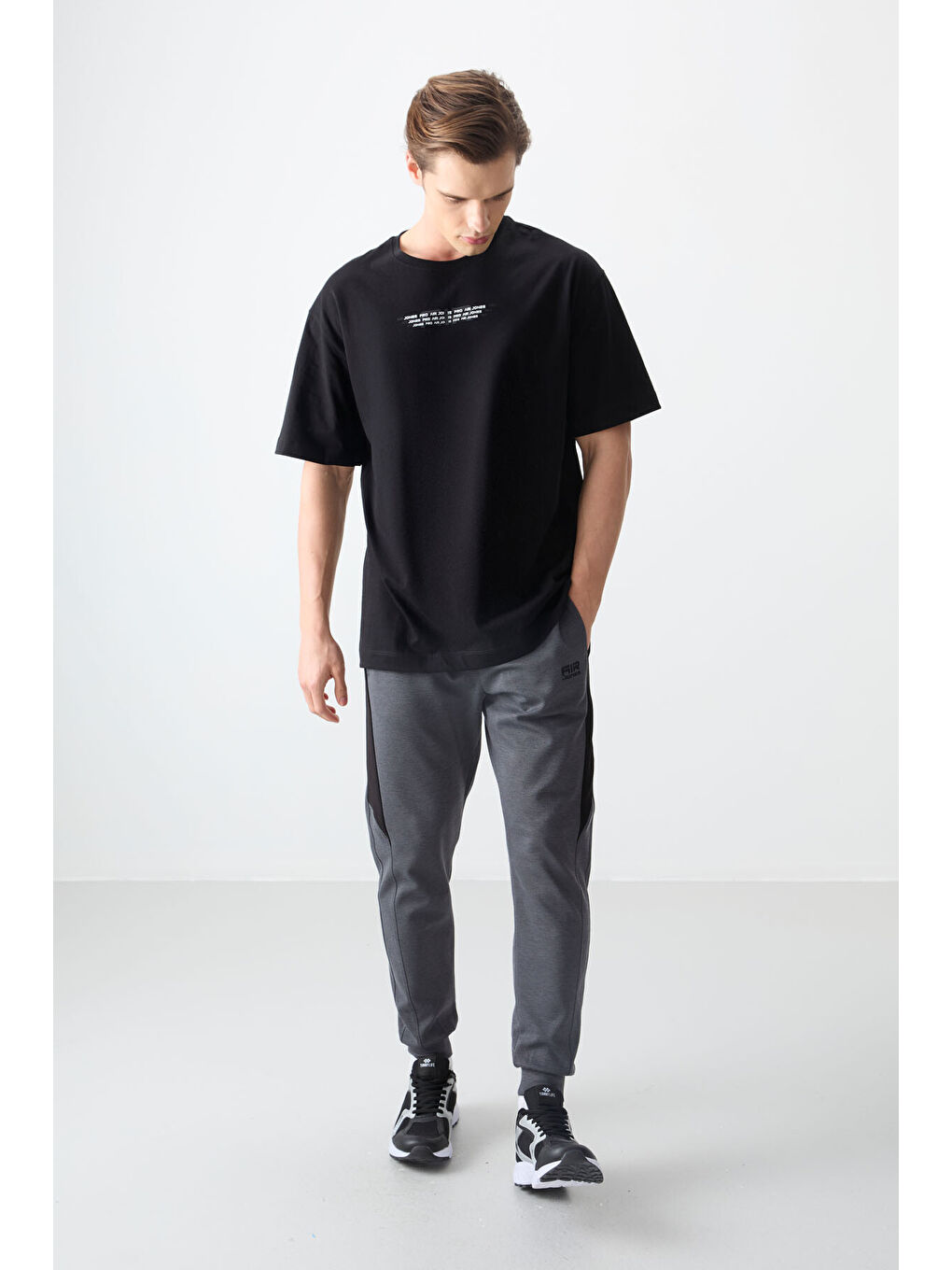 Siyah %100 Pamuk Kalın Yumuşak Dokulu Oversize Fit Baskılı Erkek Tişört - 88356-1