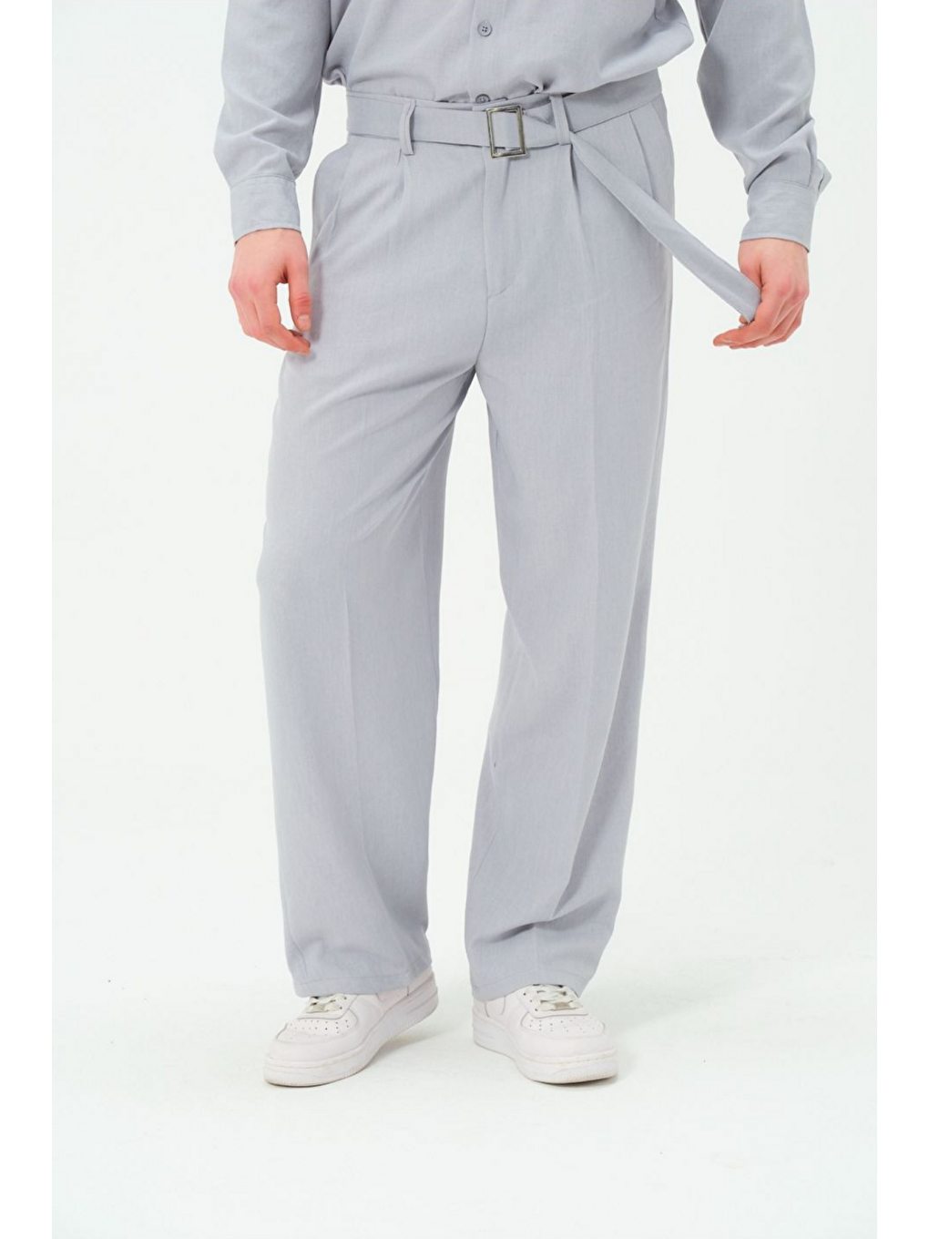 Gri Kemerli Baggy Fit Kumaş Erkek Pantolon