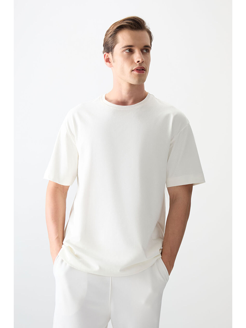 Ekru %100 Pamuk Kalın Yumuşak Dokulu Oversize Fit Basic Erkek Tişört - 88353-2