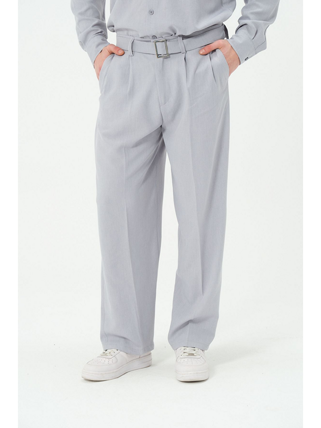 Gri Kemerli Baggy Fit Kumaş Erkek Pantolon-2