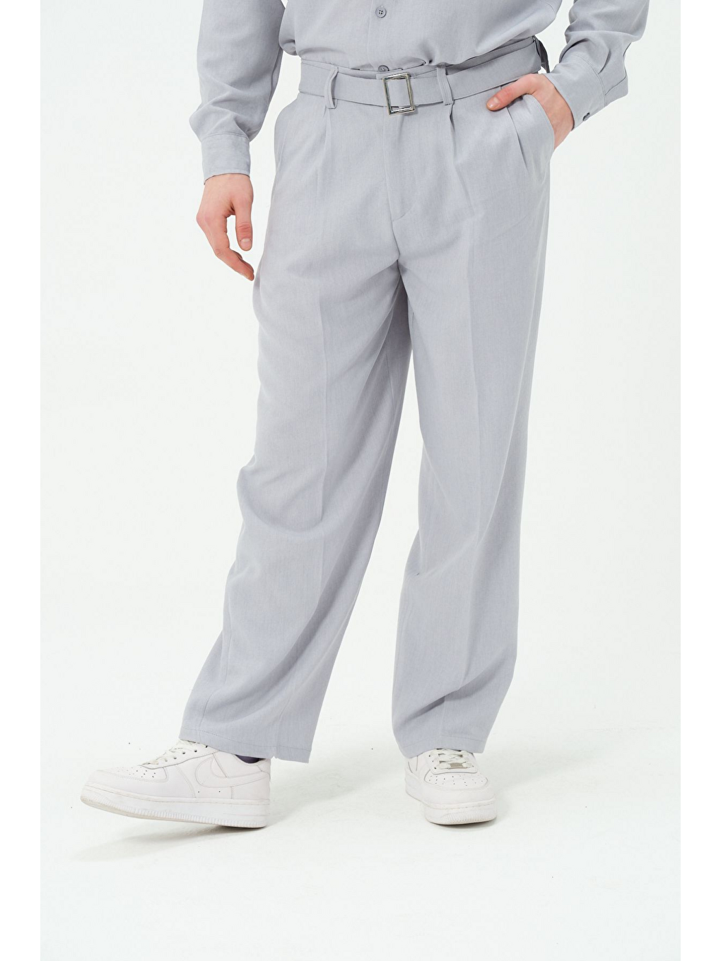 Gri Kemerli Baggy Fit Kumaş Erkek Pantolon-3