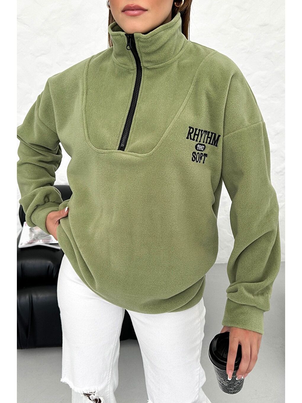 Kadın Haki Rhythm Soft Baskılı Oversize Yarım Fermuarlı Yumuşak Dokulu Polar Polo Yaka Sweatshirt-4