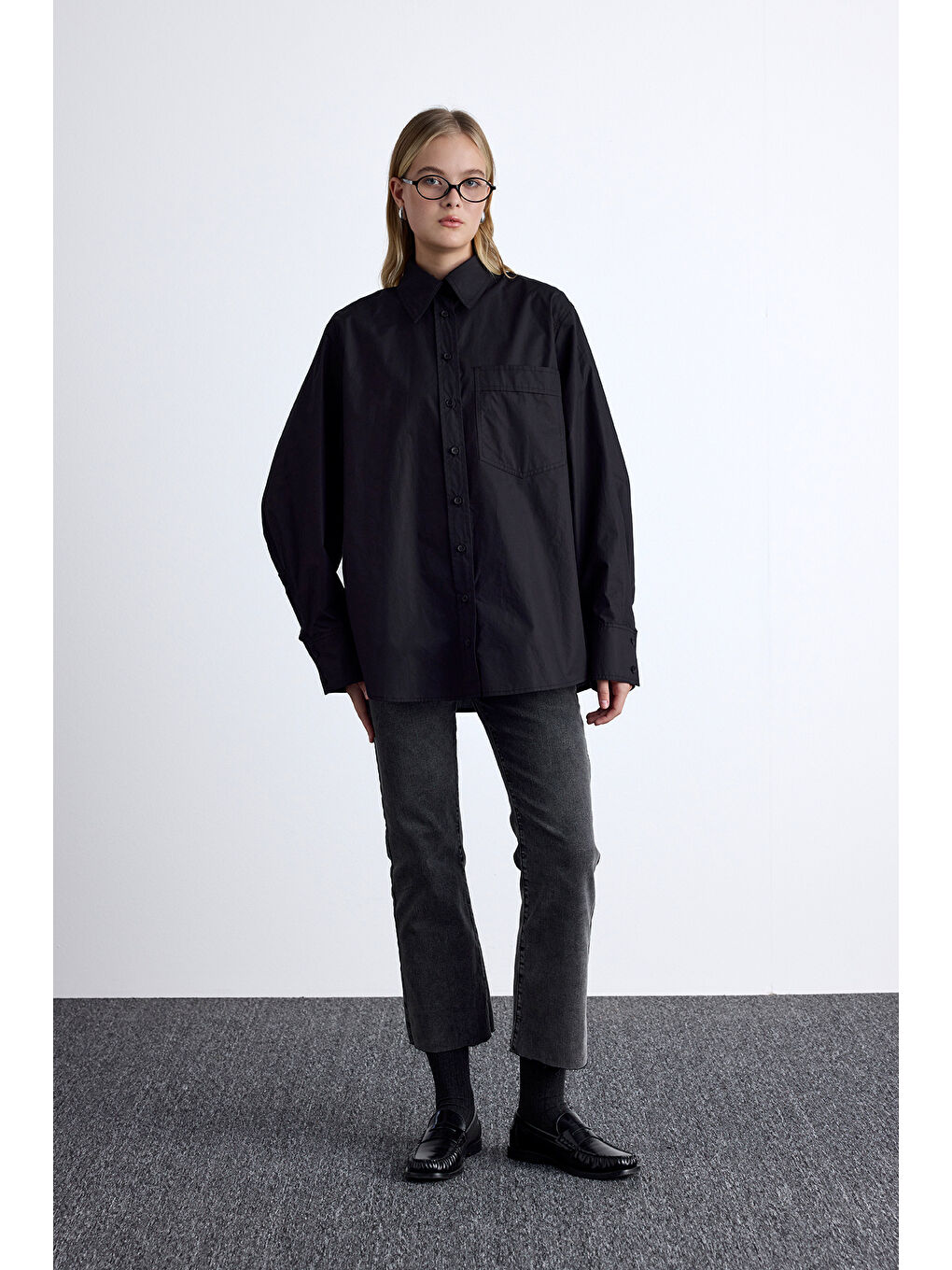 Pile Detaylı Oversıze Gömlek Siyah-1