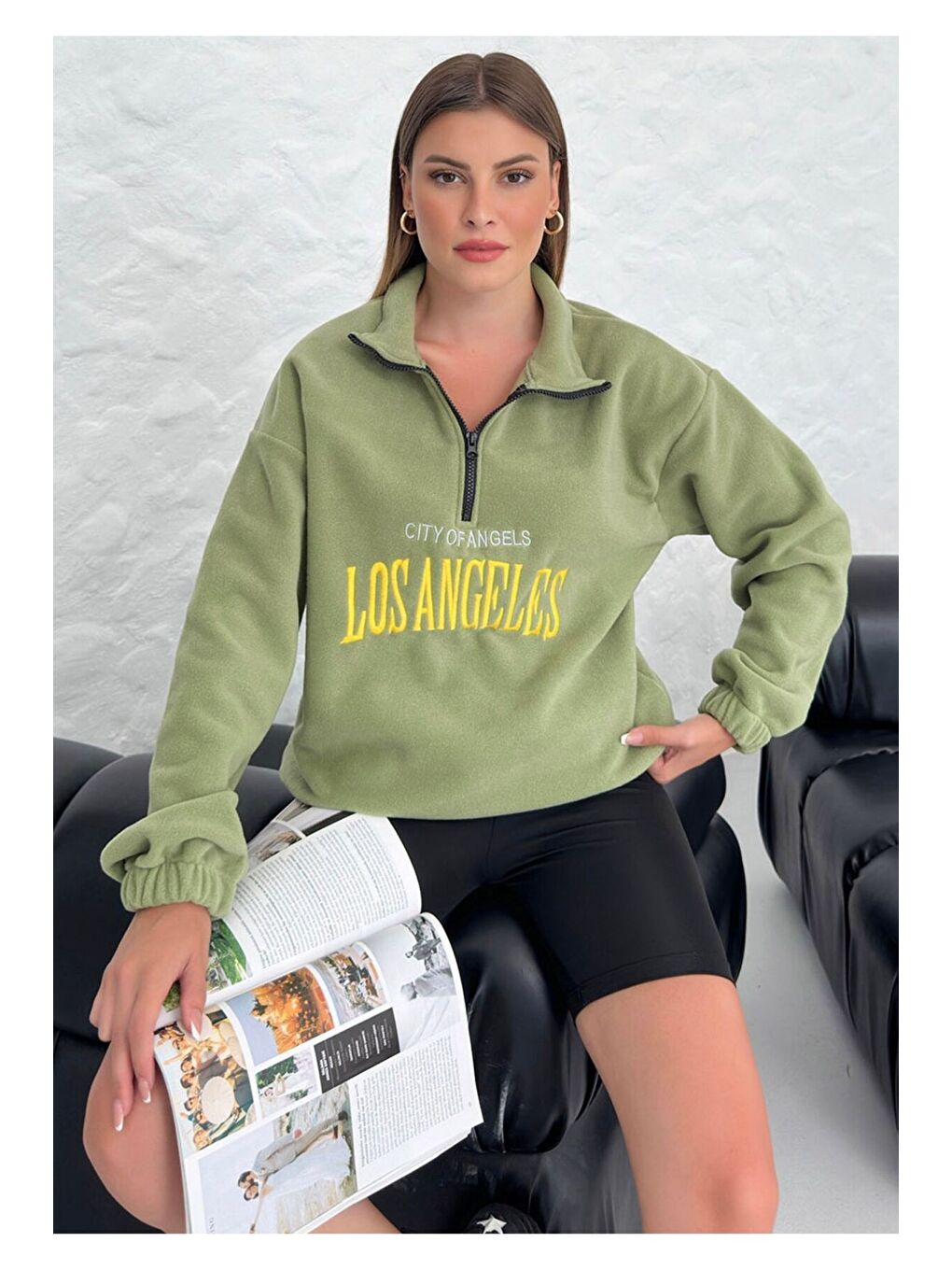 Kadın Haki Los Angeles Baskılı Oversize Yarım Fermuarlı Polo Yaka Polar Sweatshirt