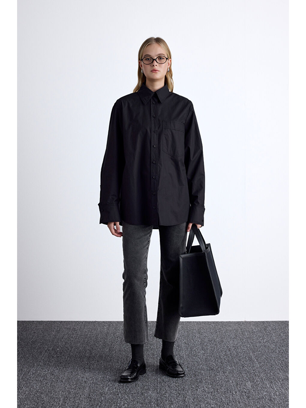 Pile Detaylı Oversıze Gömlek Siyah-3
