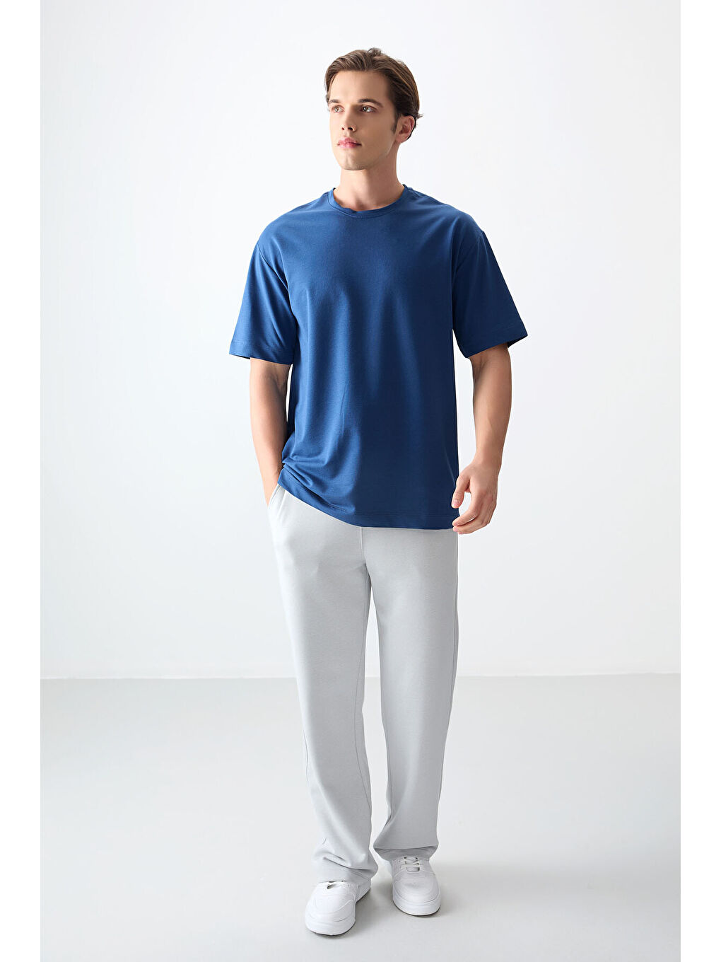 Mavi Parlament Pamuklu Kalın Yumuşak Dokulu Oversize Fit Basic Erkek Tişört- 88377-3