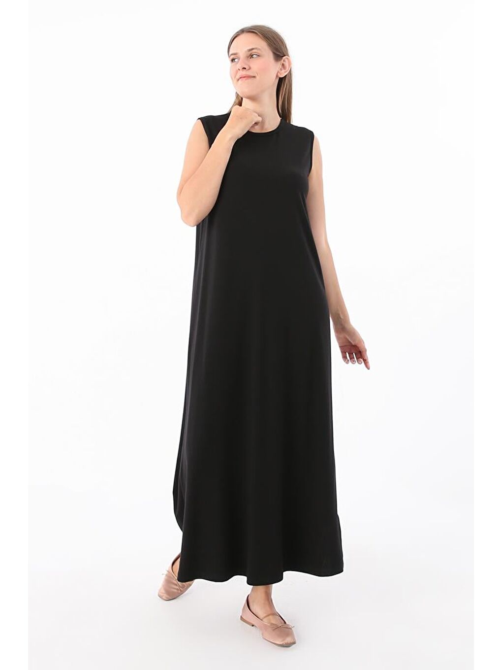 Siyah Pamuklu Bisiklet Yaka Kolsuz İçlik Elbise-2