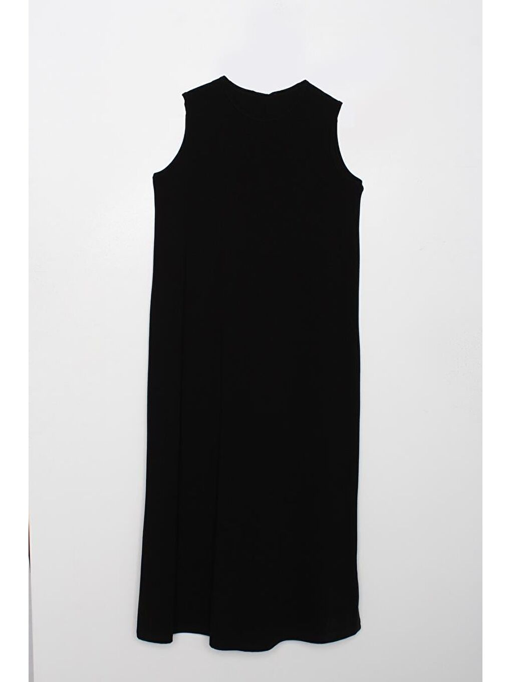 Siyah Pamuklu Bisiklet Yaka Kolsuz İçlik Elbise-4