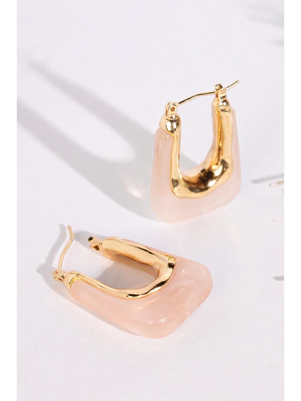 Pembe Şeffaf Frost Akrilik Çanta Küpe-3