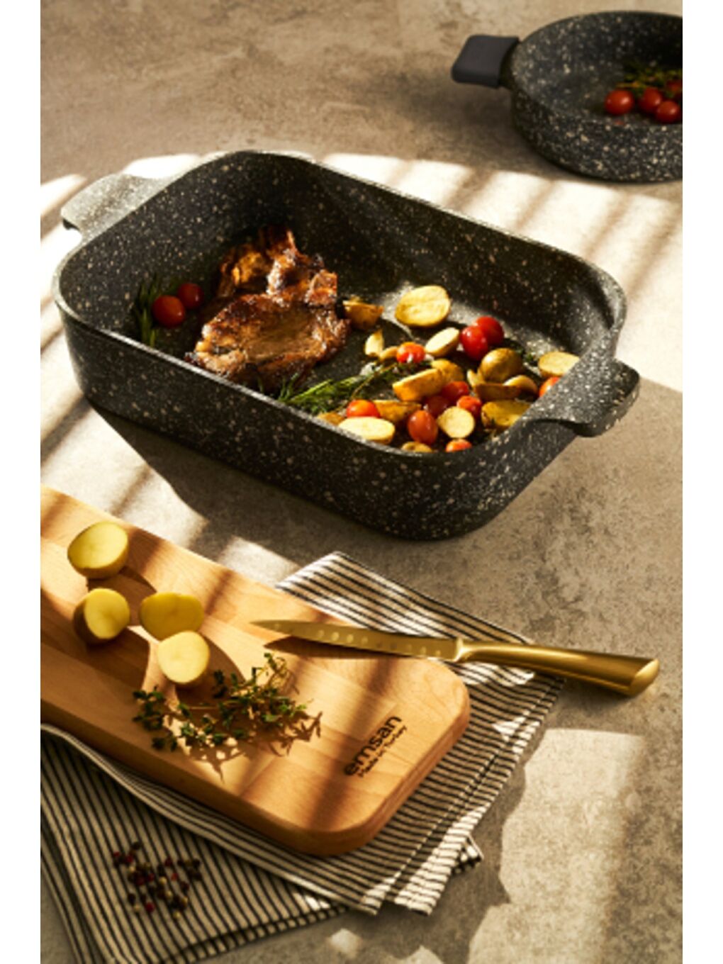 Siyah Perge Fırın Tepsisi 37x26 cm