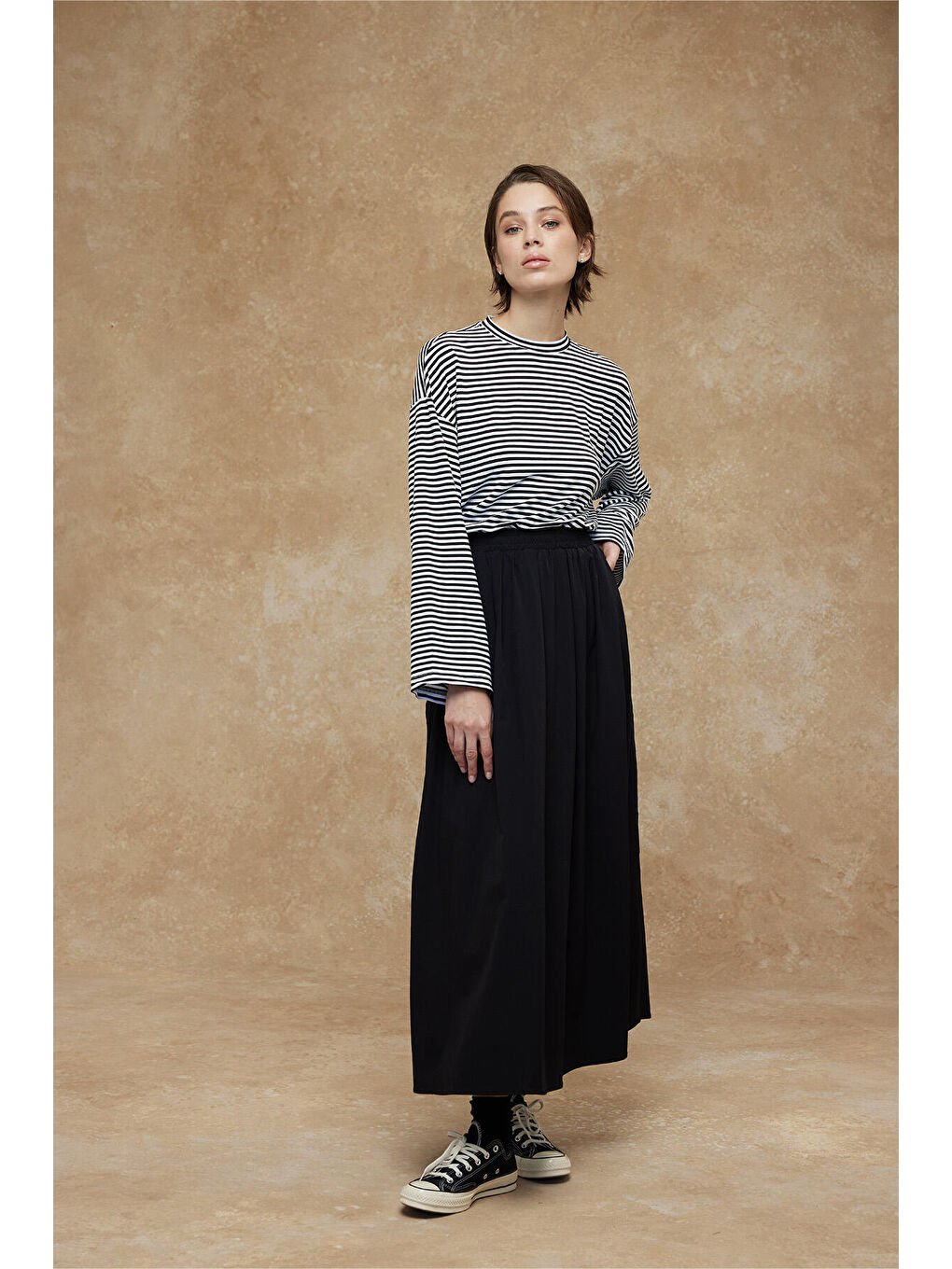 Bol Kesim Rahat Etek Siyah-2