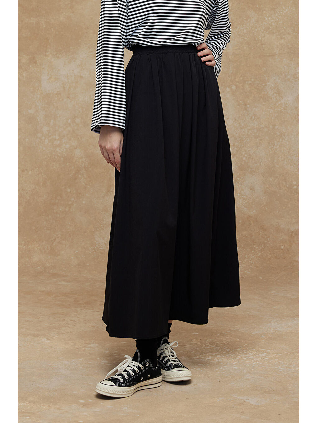 Bol Kesim Rahat Etek Siyah-6