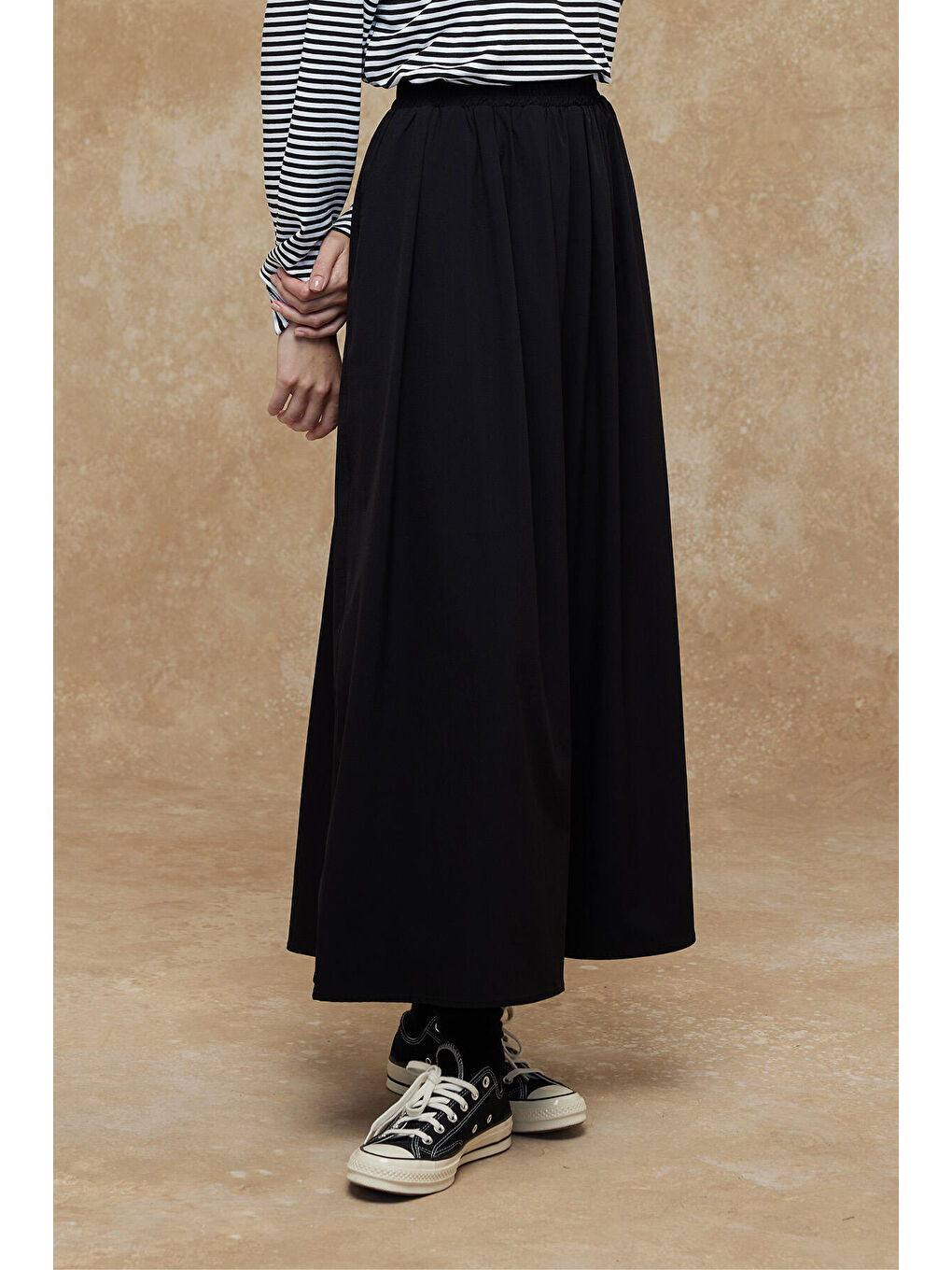 Bol Kesim Rahat Etek Siyah-7