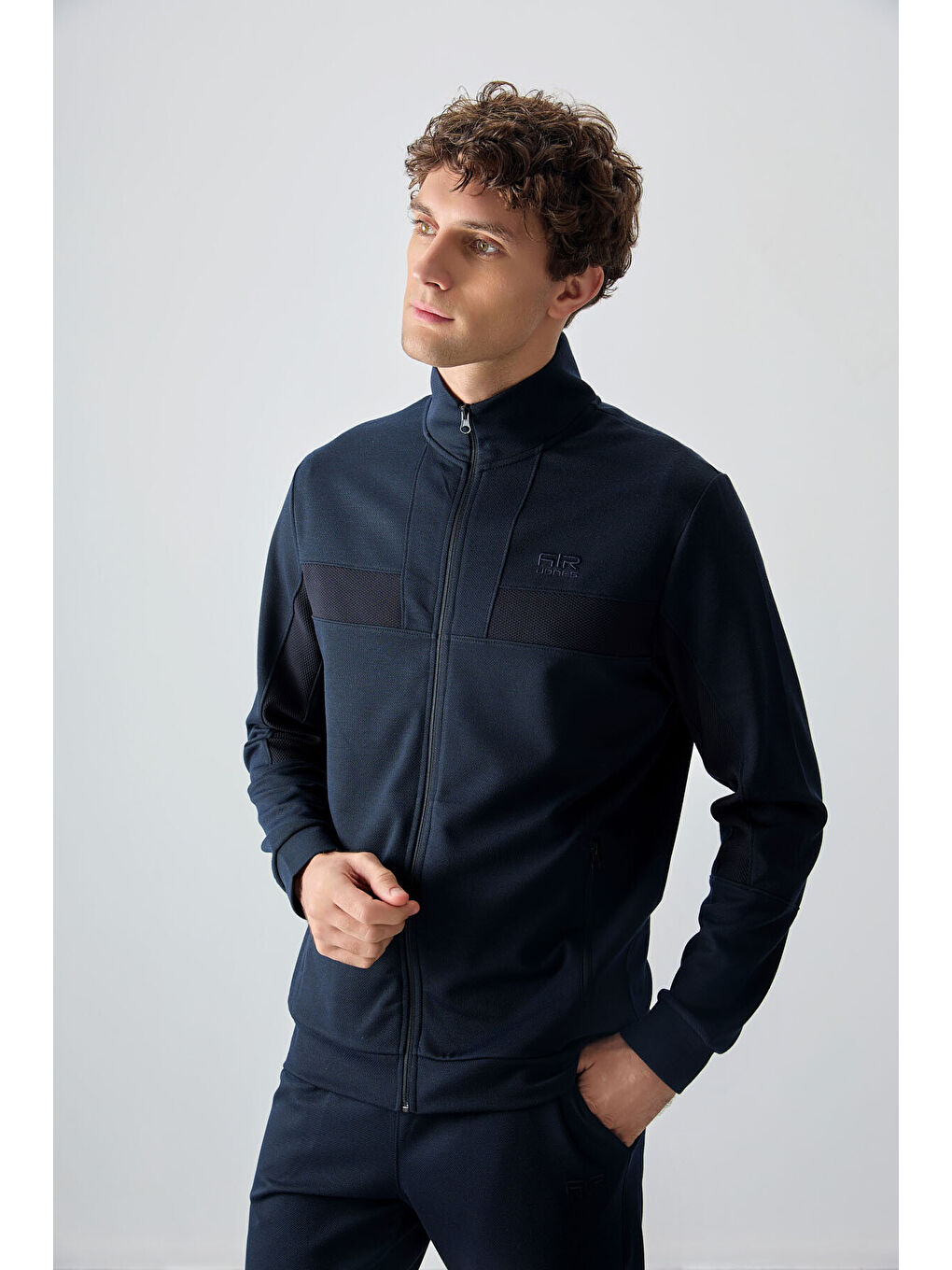 Lacivert Yüzeyi Dokulu Standart Fit Nakışlı Erkek Eşofman Takım - 85248-1