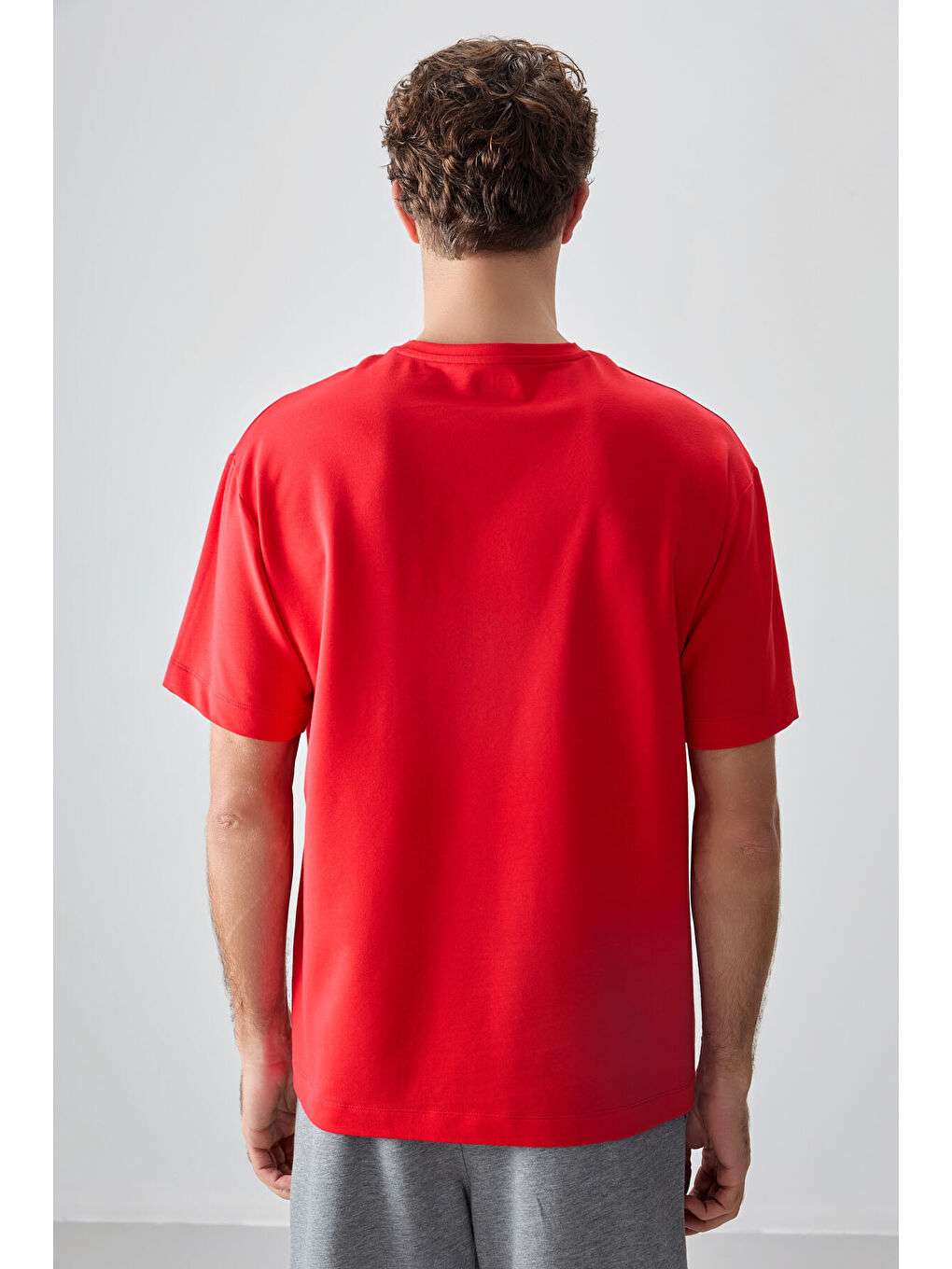 Kırmızı Pamuklu Kalın Yumuşak Dokulu Oversize Fit Baskılı Erkek Tişört - 88375-4