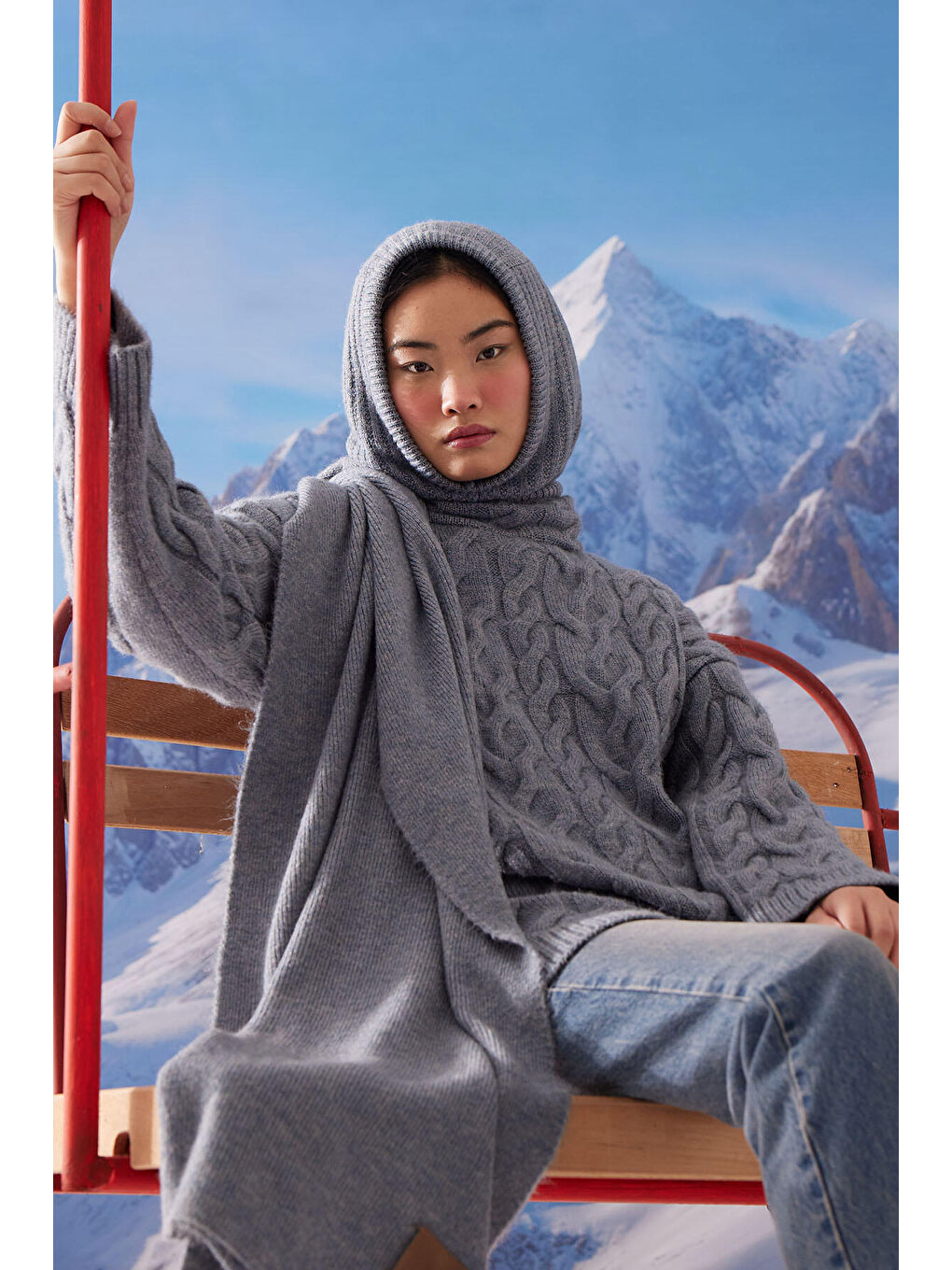 Kapüşonlu Saç Örgülü Kazak Mavi