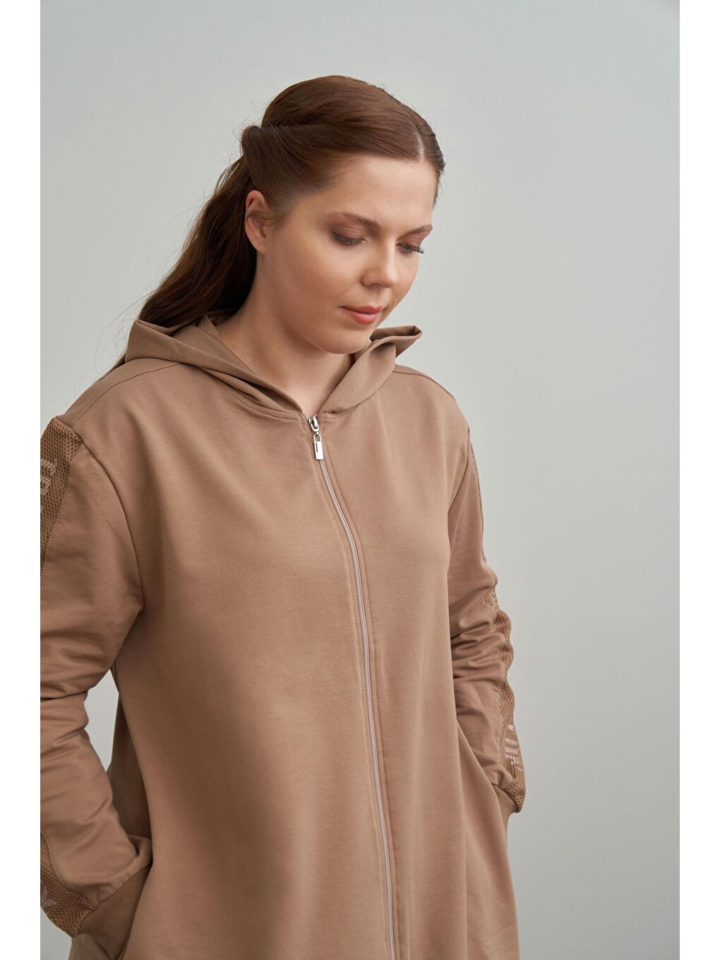 Bej Vizon-Baskılı Fileli Büyük Beden Eşofman Takımı-3