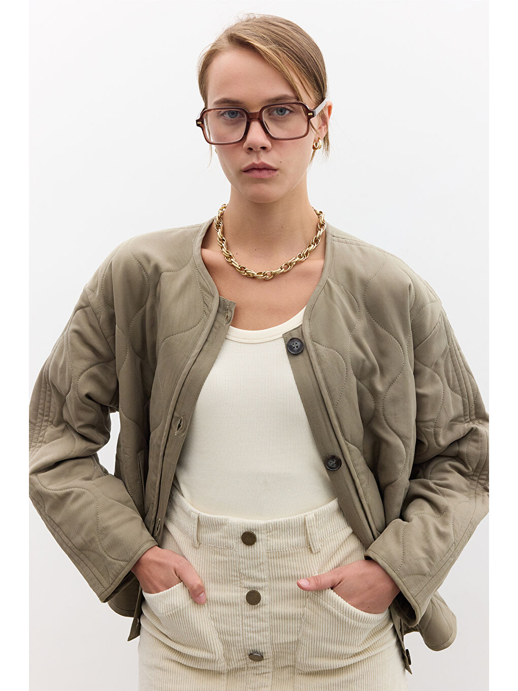 Düğmeli Kısa Kapitone Mont Yeşil