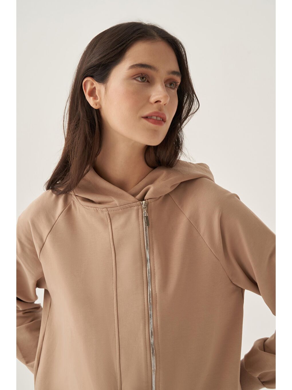 Bej-Yandan Fermuarlı Cepli Eşofman Takımı-4