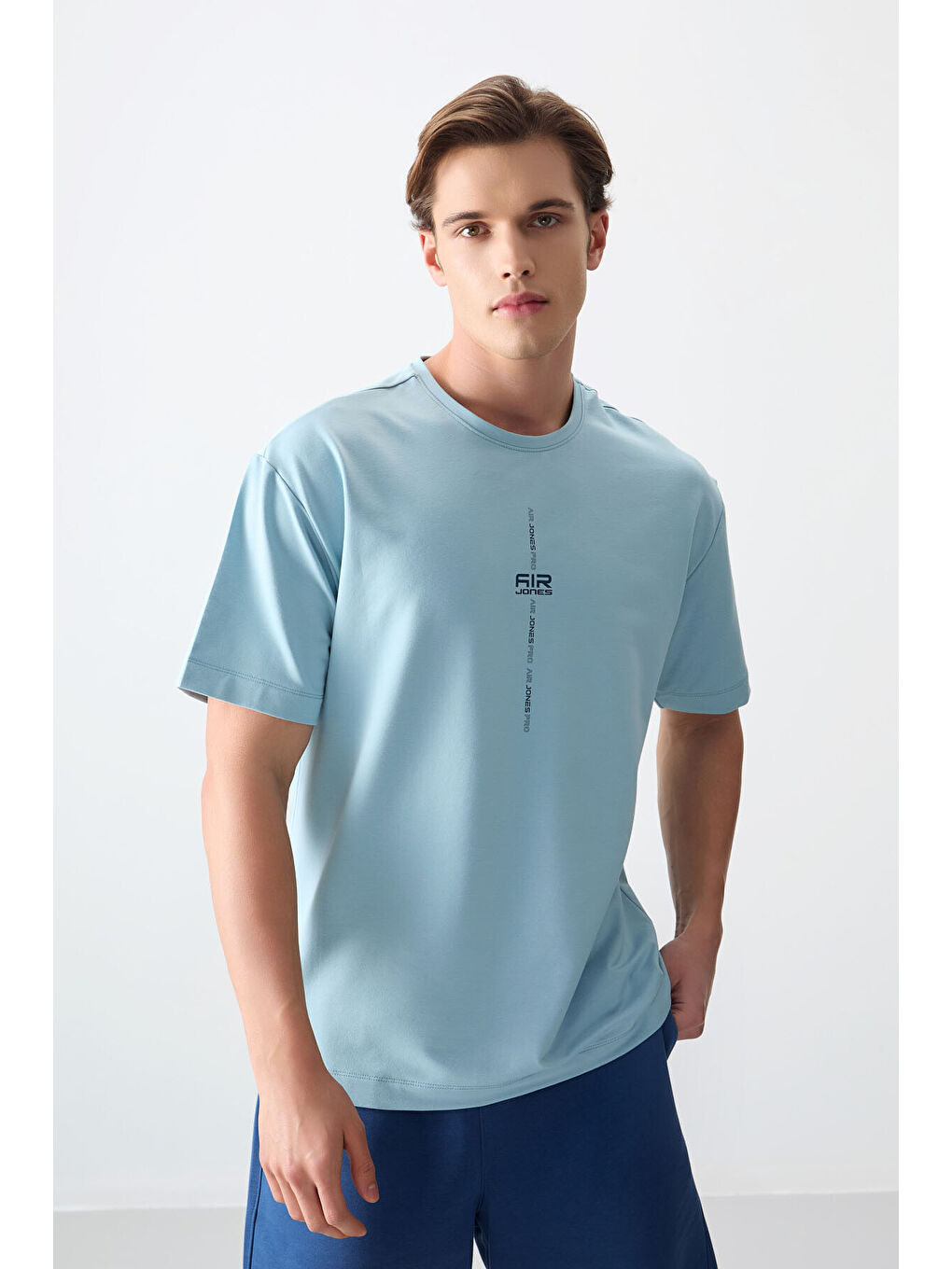 Açık Mavi Pamuklu Kalın Yumuşak Dokulu Oversize Fit Baskılı Erkek Tişört - 88373-4