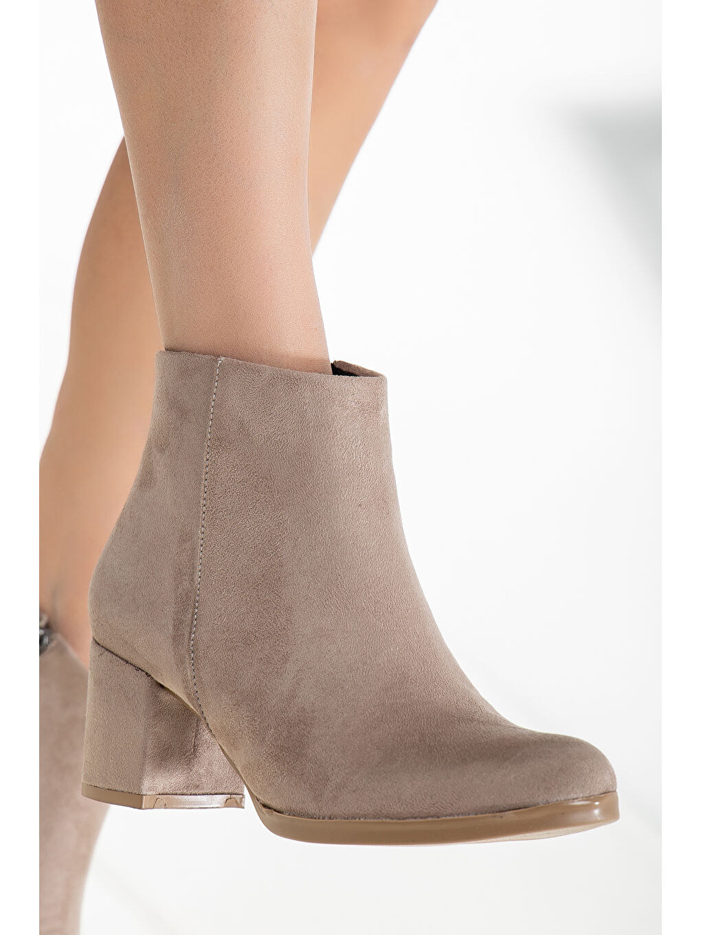 Bej D0520 Kadın Soğuk Geçirmez Fermuarlı Bot-3