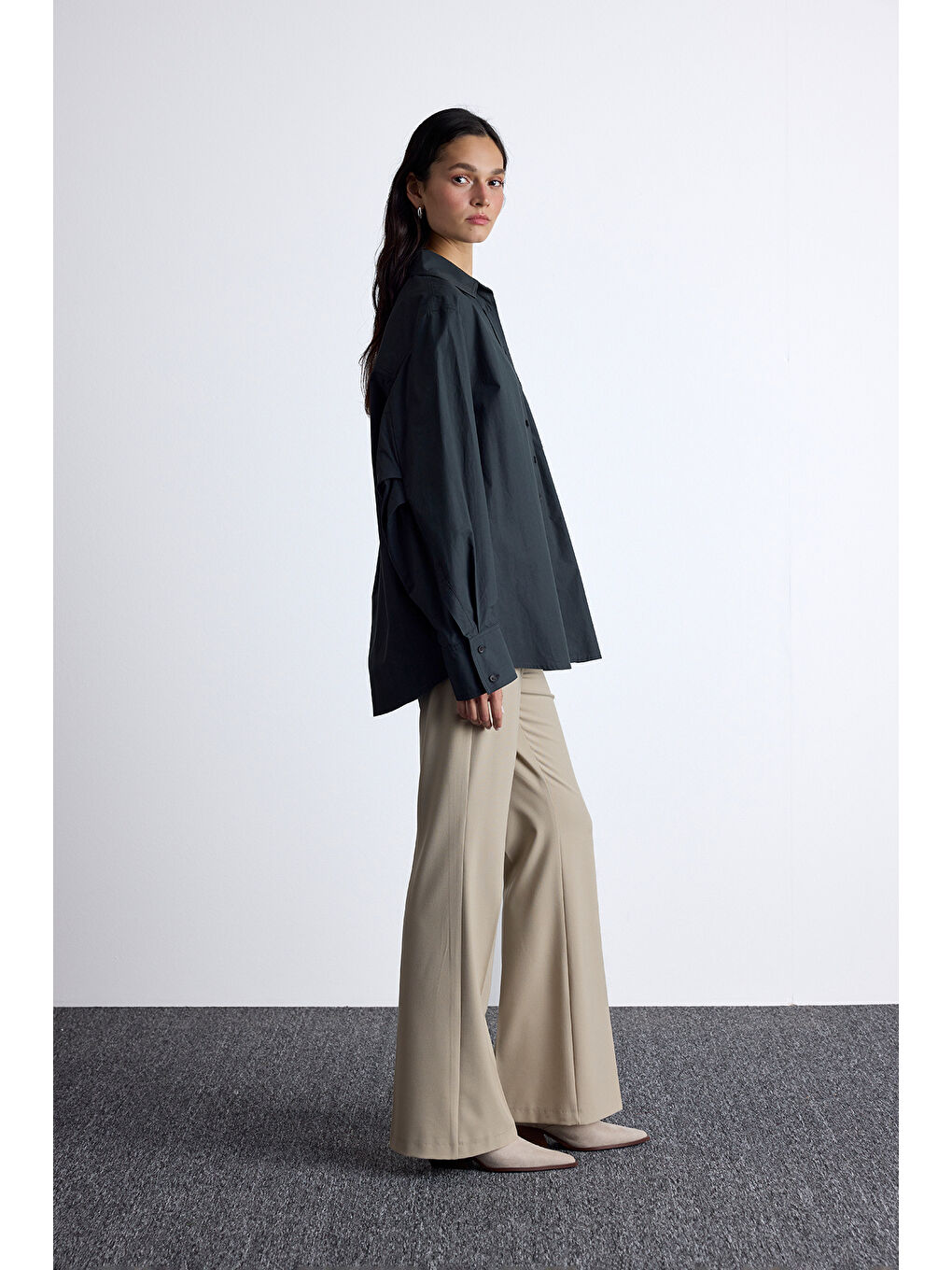 Gri Pile Detaylı Oversıze Gömlek Duman-5