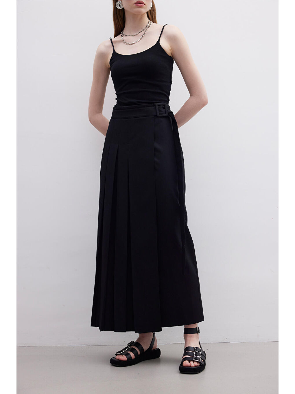 Pliseli Kruvaze Etek Siyah-4