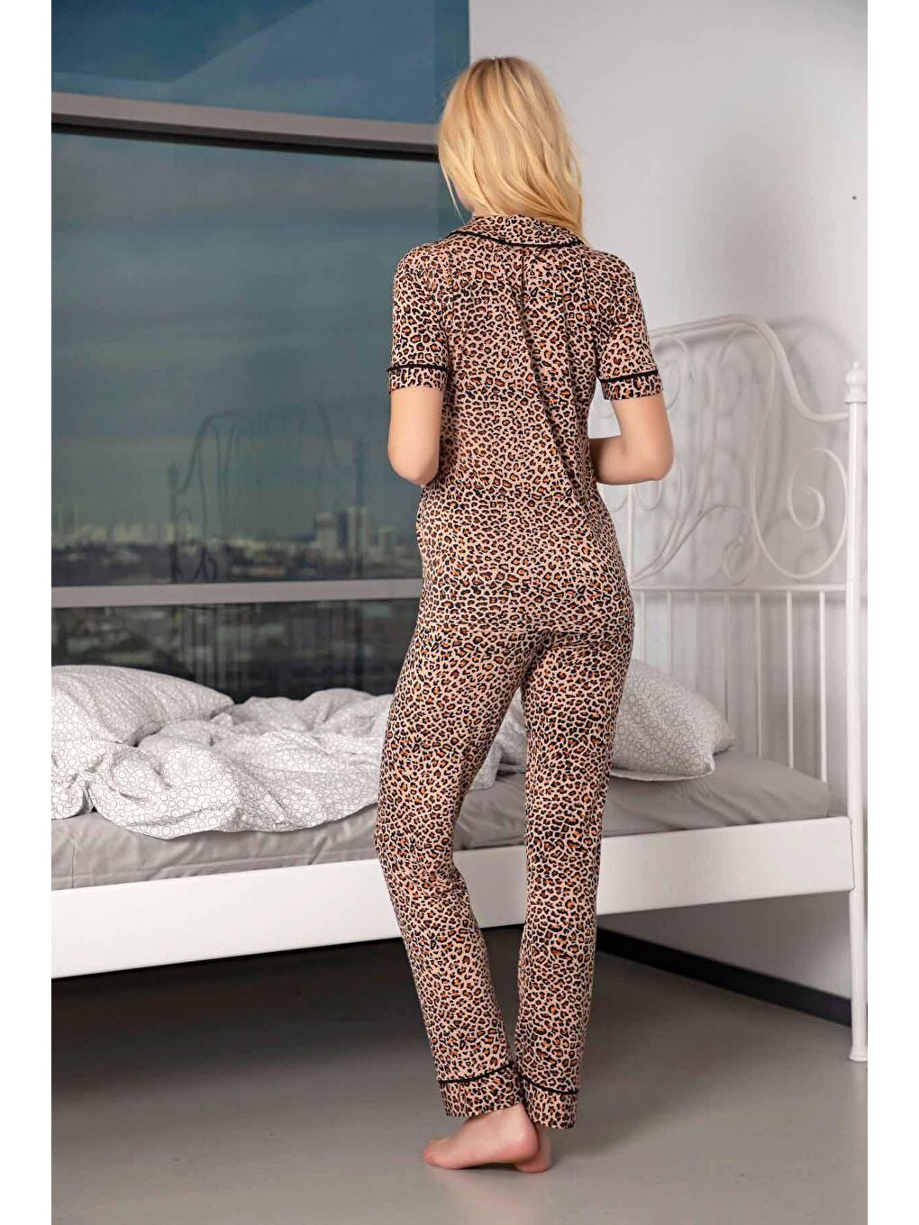 Karışık Leopar Pamuklu Düğmeli Biyeli Pijama Takım-3
